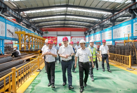 JT20220720省總工會(huì)慰問(wèn)02_副本.jpg