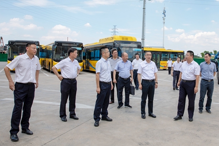 國鴻公交場(chǎng)站_副本.jpg 國鴻公交場(chǎng)站_副本.jpg